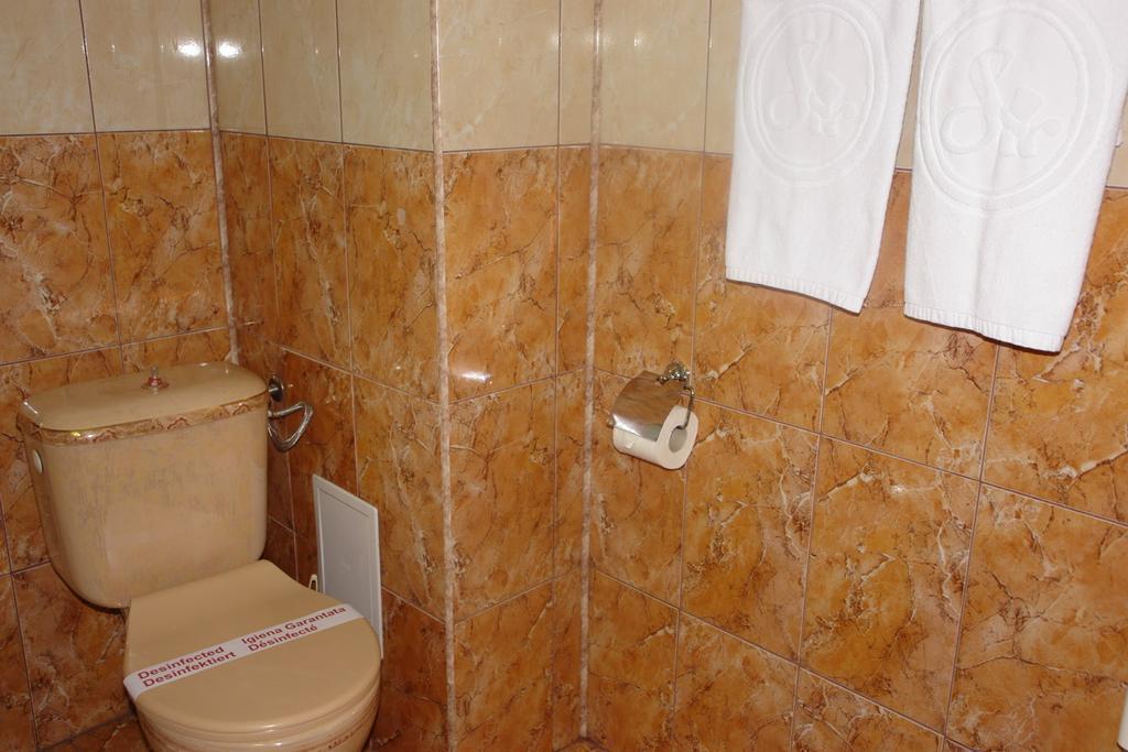בוקרשט Hotel Sir Colentina מראה חיצוני תמונה