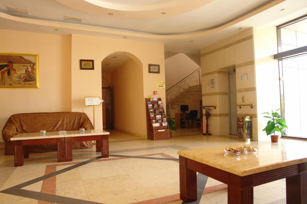 בוקרשט Hotel Sir Colentina מראה חיצוני תמונה