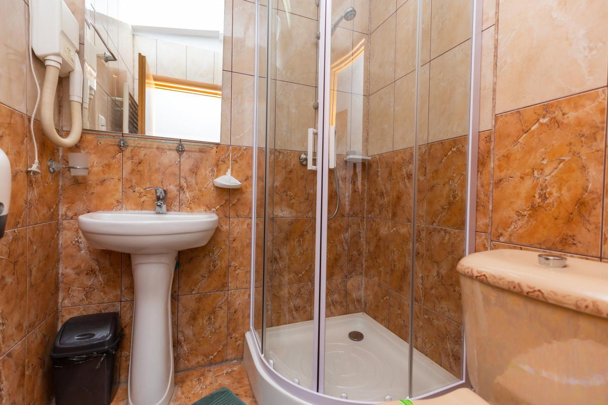 בוקרשט Hotel Sir Colentina מראה חיצוני תמונה